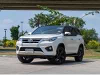 TOYOTA FORTUNER 2.8 V TRD Sportivo Black Top 4WD  ปี 201 รูปที่ 1