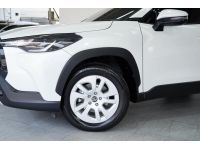 TOTYOTA COROLLA CROSS 1.8 SPORT AT ปี 2021 สีขาว รูปที่ 1