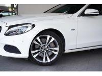 BENZ C350e 2.0 e AT ปี 2018 สีขาว รูปที่ 1