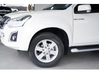 ISUZU D-MAX CAB 4 1.9 Z AT ปี 2017 สีขาว รูปที่ 1