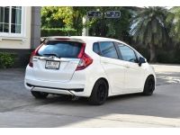 Honda Jazz Gk 1.5V PLUS   เบนซิน เกียร์ออโต้ auto รถสวยพร้อมใช้งาน รูปที่ 1