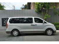 ไมล์ 2 แสน 2010 จด 2011 Hyundai H1 2.5 Deluxe รถยนต์ 11 ที่นั่ง รถครอบครัว รูปที่ 1