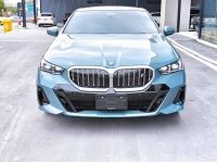 2024 BMW i5 eDrive40 M SPORT สีพิเศษ Cape York Green Metallic เลขไมล์ 1,4XX KM. รูปที่ 1