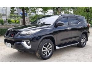 ขาย TOYOTA FORTUNER ปี 2018 สีดำ 2WD เครื่อง 2.8 วิ่ง 35,000 กิโล เข้าศูนย์ตลอด รถไม่เคยชน ไม่เคยทำสี ผู้หญิงขับเองรับส่งลูก เจ้าของขายเองค่่ะ ขาย 1,255,000.- (ไม่รวมทะเบียน) รูปที่ 2