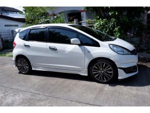 - HONDA JAZZ 1.5S(AS) เกียร์ออโต้ ปี2015 สนใจติดต่อ 0813116505 รูปที่ 2