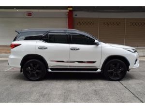 Toyota Fortuner 2.8 ( ปี 2017 ) TRD Sportivo SUV AT รูปที่ 2