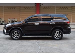 Toyota Fortuner 2.8 (ปี 2016) V SUV AT รูปที่ 2