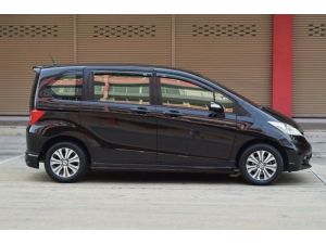 Honda Freed 1.5 EL Wagon AT รูปที่ 2