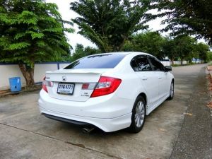 hHonda Civic FB 1.8 E i vtec ปี 2013สีขาวรถมือเดียวจากป้ายแดงวิ่งน้อย 79000 km. ไม่เคยมีอุบัติเหตุไม่เคยติดแก๊สสภาพสวยพร้อมใช้เลยค่ะ รูปที่ 2