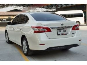 ออกรถ 0 บาท จบๆ ผ่อน 7,xxx/ งวด  NISSAN SYLPHY 1.6V CVT AT 2016 ราคา 389,000 บาท  ตัว TOP ไมเนอร์เช้นจ์ แอร์ออโต้ รับประกันไม่เคยมีอุบัติเหตุ.สภาพพร้อมใช้งาน เล่มทะเบียนพร้อมโอน สภาพสวยจัด สีเดิมทั้งค รูปที่ 2