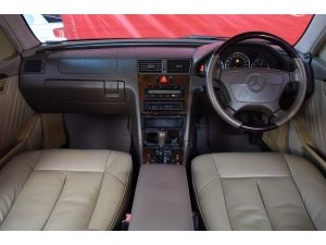 Mercedes-Benz C220 2.2 W202 (ปี 1998) Elegance Sedan AT รูปที่ 2