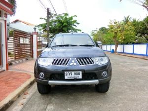 mitsubishi pajero sport 2.5 GT ดีเซล 175 แรงม้าปี 2010 มือเดียวป้ายแดงออกห้างไม่เคยมีอุบัติเหตุ รูปที่ 2