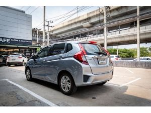 2016 Honda Jazz 1.5 V i-VTEC Hatchback AT รูปที่ 2