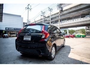 2016 Honda Jazz 1.5 V i-VTEC Hatchback AT รูปที่ 2