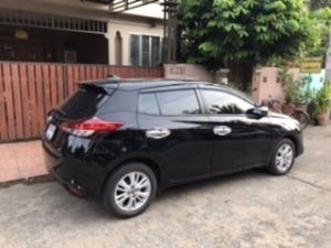 ขายรถ Toyota Yaris 1.2G 2017 ปลายปี ตัวท็อป เจ้าของขายเอง ใช้มือเดียว สภาพสวย ไม่เคยชน แถมประกันชั้น 1 ซ่อมห้าง รูปที่ 2