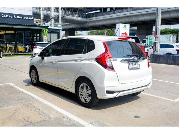 Honda Jazz 1.5 S (MNC) ปี2017 เกียร์ AT ราคา 459,000-. รูปที่ 2