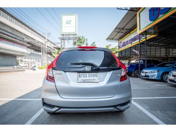 2017 Honda Jazz 1.5 (ปี 14-18) S i-VTEC Hatchback AT รูปที่ 2