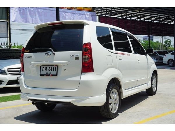 TOYOTA AVANZA 1.5E VVT-i AT ปี2011 สีขาว รูปที่ 2