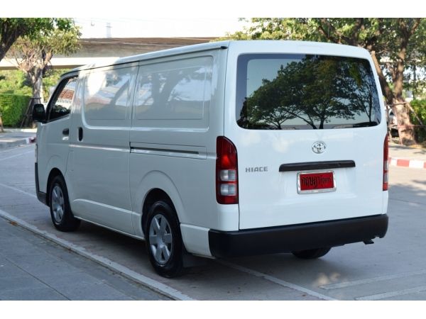 Toyota Hiace 3.0 ตัวเตี้ย ( ปี 2017 ) D4D Van MT รูปที่ 2