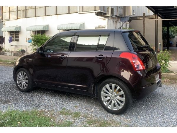 2010 Suzuki Swift 1.5GL เลขไมล์ 102,xxx เช็คระยะ 1 แสนแล้ว กุญแจ keyless รูปที่ 2