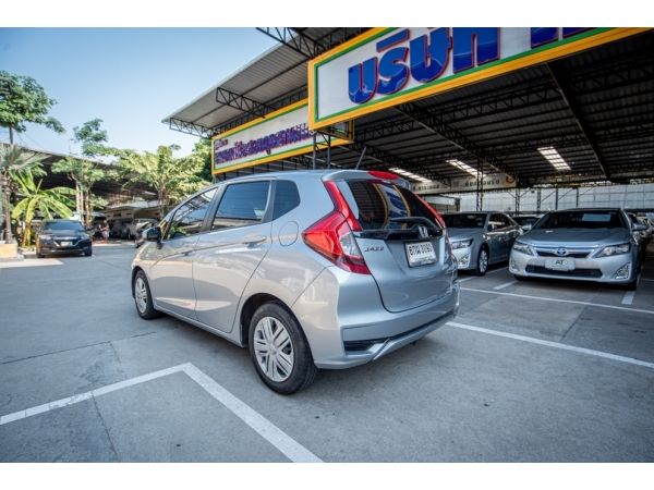 2017 Honda Jazz 1.5 S i-VTEC Hatchback AT รูปที่ 2