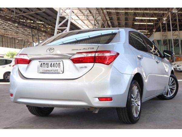 ปี2015  toyota altis 1.6g รูปที่ 2