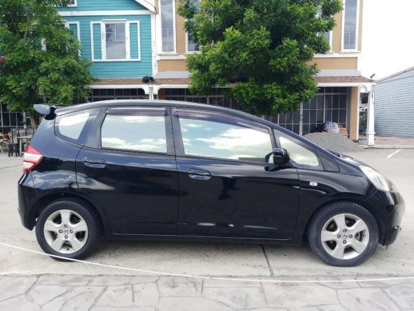 ◤HONDA JAZZ 1.5 V 2010 AT รูปที่ 2