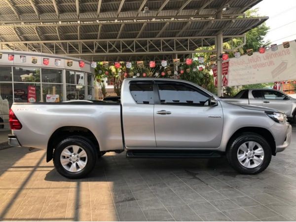 โตโยต้าชัวร์Toyota Revo CCab 2.4G Navi Prerunner AT 2016 รูปที่ 2