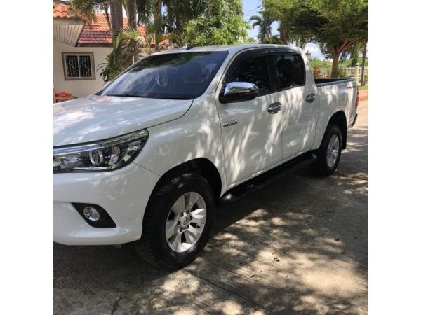 Toyota Revo Double Cab Prerunner 2x4 2.4E M/T รูปที่ 2