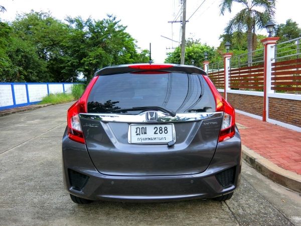 HONDA JAZZ   1.5 V iVTECปุ่มSTART KEY LESS ไม่มีชนรถสวยมือเดียวไม่แก็ส  รถเจ้าของเดียว กล้องหลัง ECONOMY BOTTOMประหยัดน้ำมันสุดพร้อมใช้งาน รูปที่ 2