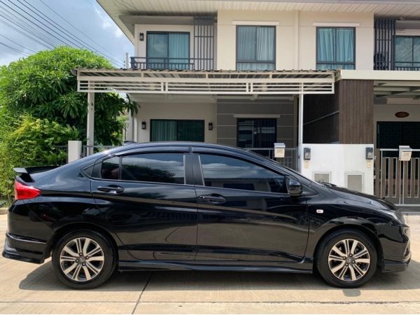 Honda City 1.5V ปี2018 เกียร์AUTO (รุ่นรองท็อป) รูปที่ 2