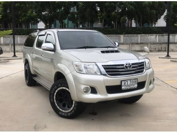 Toyota Vigo 4DR 3.0 VN Turbo AT 2012 รูปที่ 2