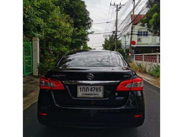 Nissan sylphy 1.8naviท็อป​ 2012​ สีดำ​ รูปที่ 2