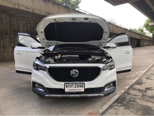 MG ZS 1.5X Sunroof รุ่นท็อปสุด ปี 2018 ไมค์น้อย ขายรถใหม่ปี2018 รถสภาพกริ๊บๆเหมือนออกป้ายแดง ออฟชั่นเพียบ รูปที่ 2