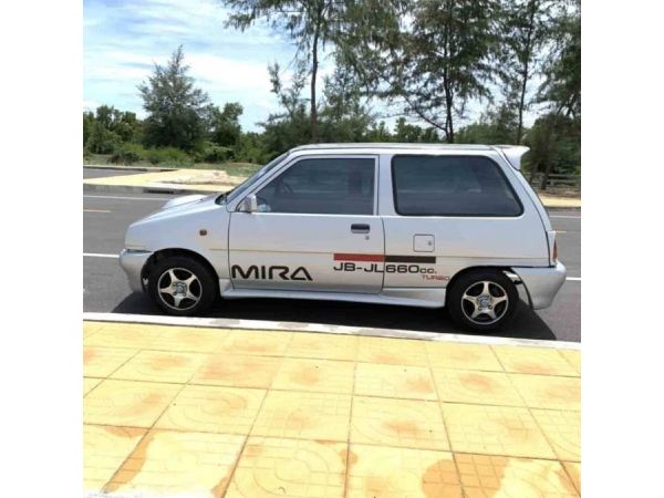 ขายรถ มิร่า Mira Daihatsu สี บรอนซ์เงิน  ปี 47 ทะเบียน สงขลา แอร์เย็น ล้อแม็กซ์  ห้องเครื่องเปลี่ยนอะไหล่ใหม่ไปหลายรายการ รูปที่ 2