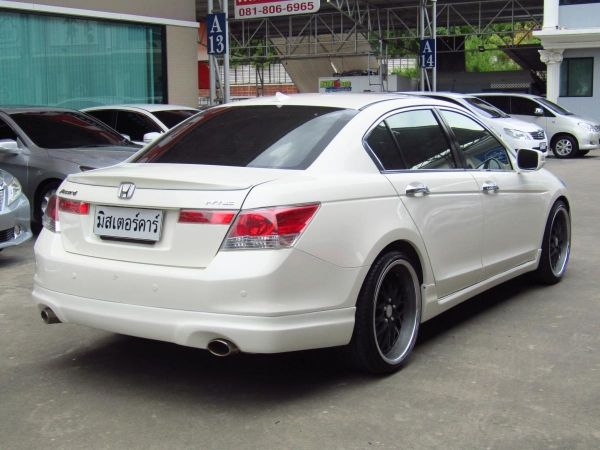 จัดได้เต็ม ฟรีดาวน์ แถมประกันภัย 2011 HONDA ACCORD 2.0 E รูปที่ 2