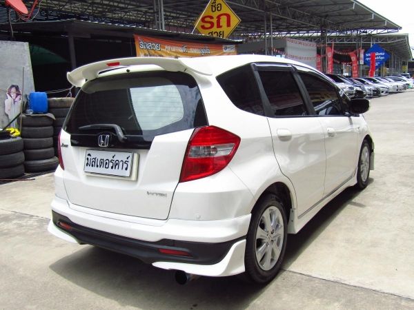 จัดได้เต็ม ฟรีดาวน์ แถมประกันภัย 2011 HONDA JAZZ 1.5 V รูปที่ 2