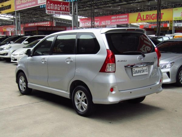 จัดได้เต็ม ฟรีดาวน์ แถมประกันภัย 2012 TOYOTA AVANZA 1.5 S รูปที่ 2