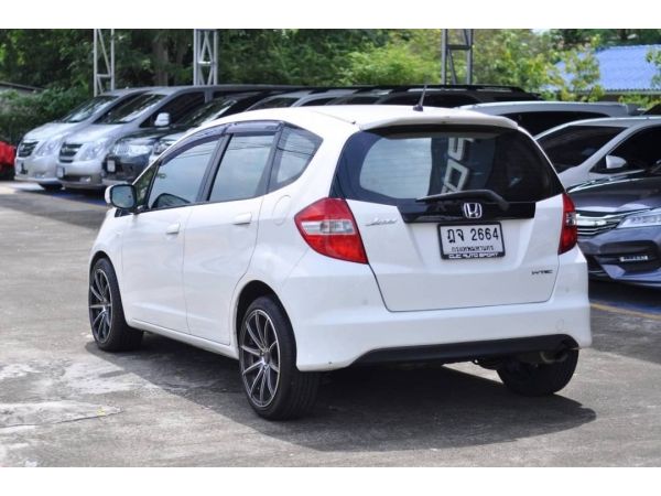 Honda Jazz 1.5V Hatchback AT 2010 รูปที่ 2