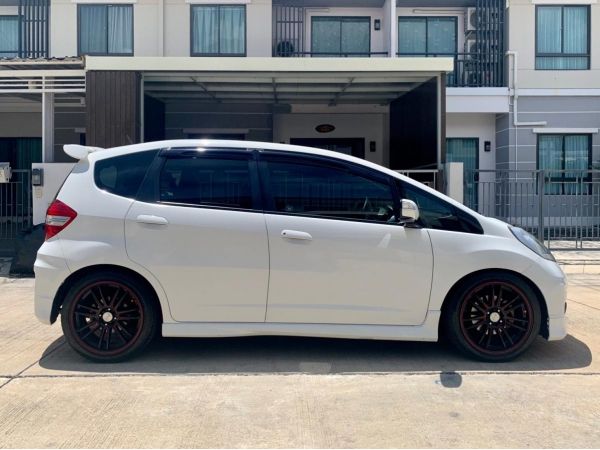 Honda Jazz GE 1.5SV 2013  ฟรีดาวน์ รูปที่ 2