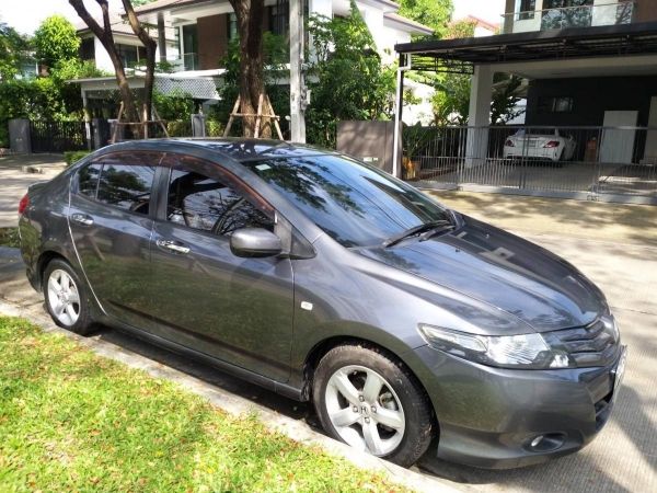 CITY ปี 2011 รุ่น V I vtec A/T (รอง TOP) เจ้าของขายเอง ใช้มือเดียวไม่ได้เปลี่ยนมือ ราคา 250,000 บาท รูปที่ 2