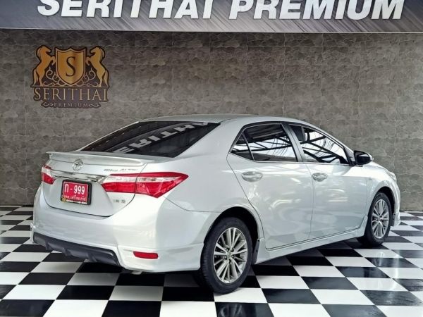 TOYOTA ALL NEW COROLLA ALTIS 1.6G ปี 2015 สีบรอนซ์เงิน รูปที่ 2