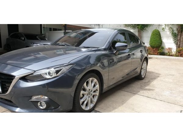 ขายรถmazda 3 S SPORT 2.0 cc  รถบ้านเจ้าของเอง ไมล์น้อยมาก รูปที่ 2