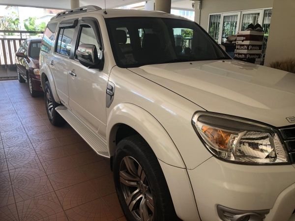 2012 Ford Everest 3 ลิตร4x2 LTD NAVI AT รูปที่ 2