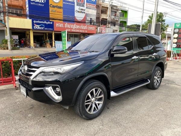 2017Toyota Fortuner 2.4Vไมล์6,6000km รูปที่ 2