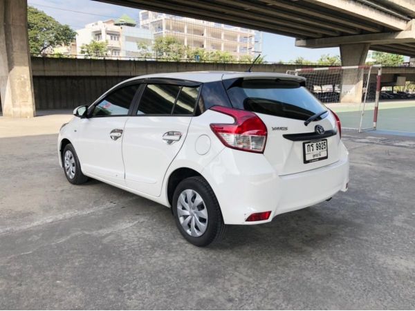 2016 Toyota Yaris 1.2 J AT รูปที่ 2