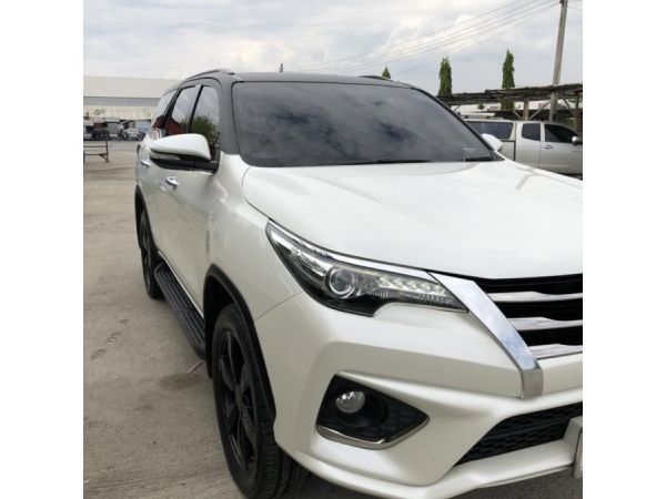 Fortuner 2.8 TRD Sportivo 4WD AT Black Top Sigma4 รูปที่ 2