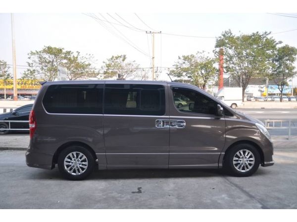 ฟรีดาวน์ Hyundai H-1 2.5 deluxe Van AT 2015 รูปที่ 2