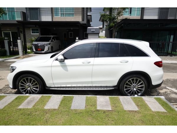 ขาย Benz GLC250 2017 เขจ้าของขายเอง รูปที่ 2