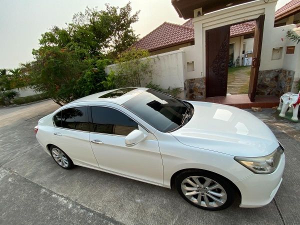 Honda Accord 2.4 รุ่น Top ปี 2013 รูปที่ 2